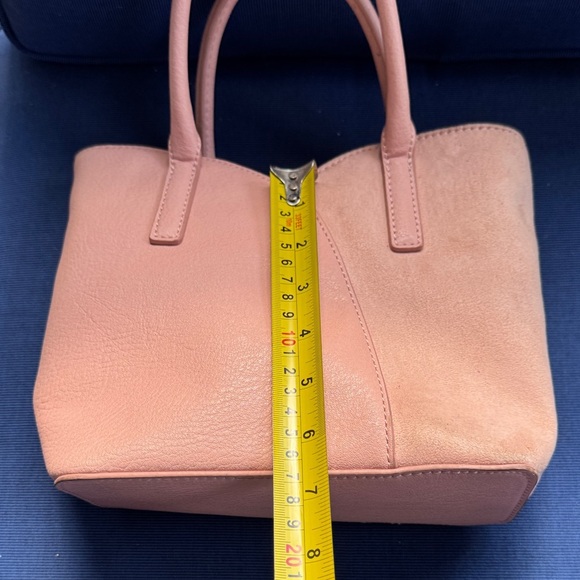 LC Lauren Conrad Pink Tote Bag - Picture 9 of 9